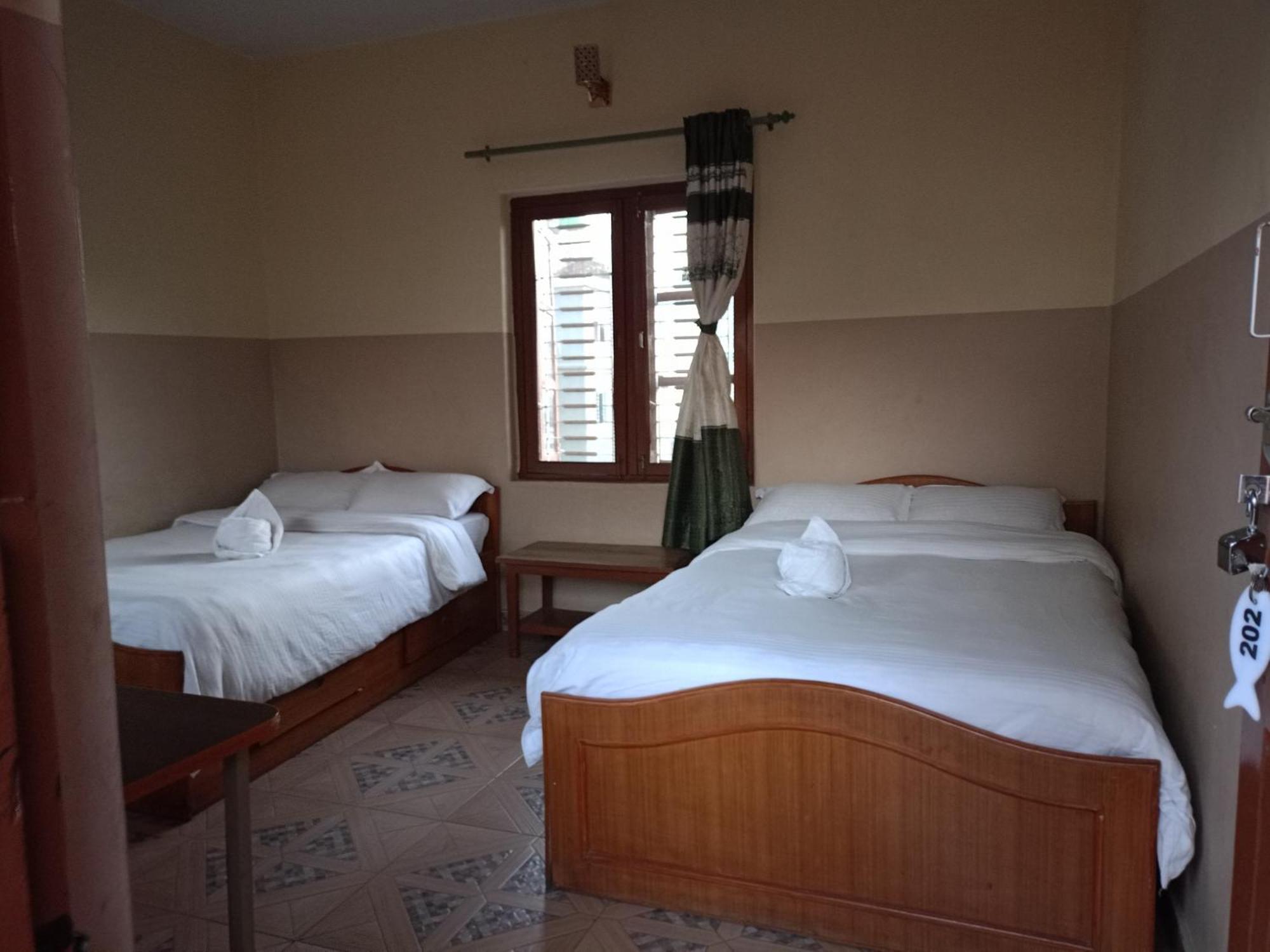 Pokhara Metro Eco Hotel Esterno foto