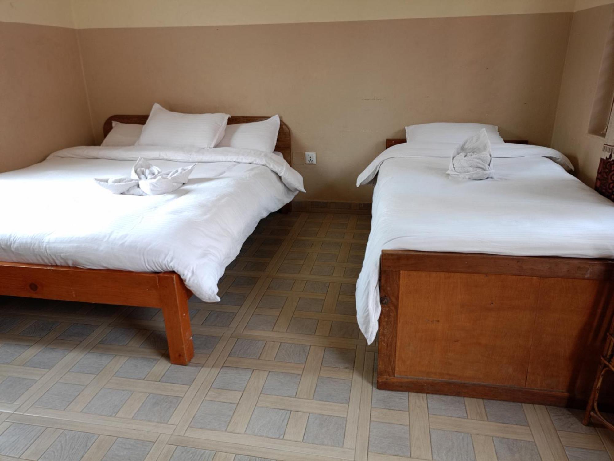 Pokhara Metro Eco Hotel Esterno foto