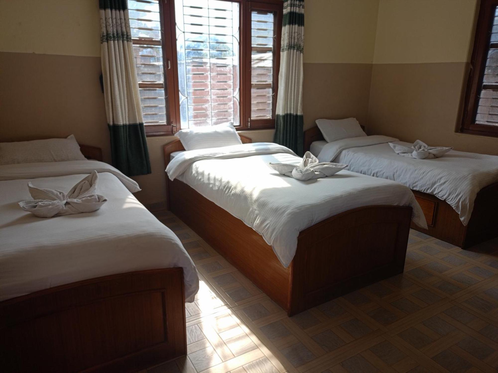 Pokhara Metro Eco Hotel Esterno foto